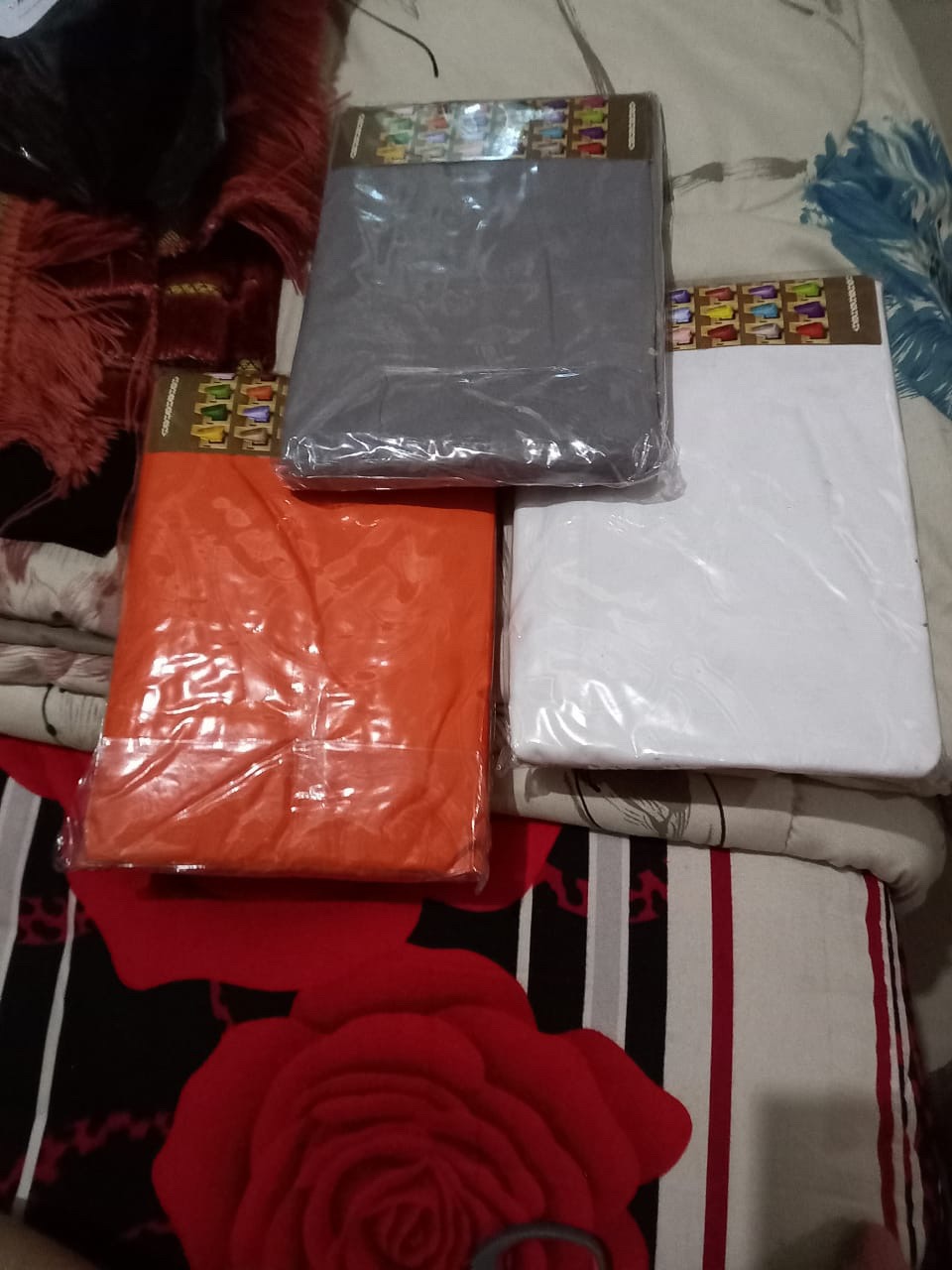 2 Pcs Polos Embos Sarung Bantal Atau Sarung Guling - Barokah Abu Abu