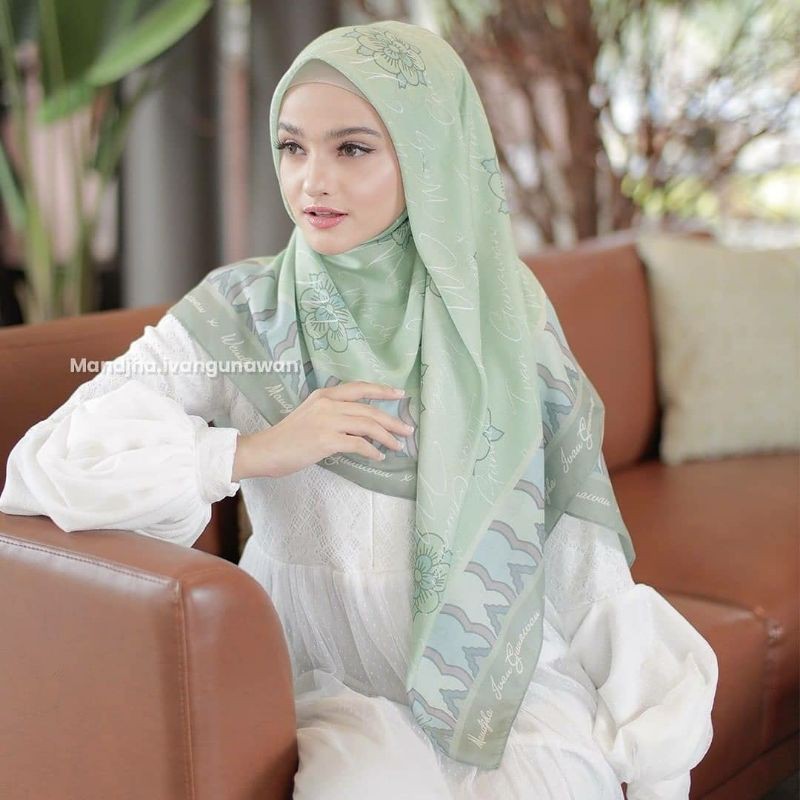 BUNGA PERTIWI GREEN BY WINDY X MANDJHA IVAN GUNAWAN