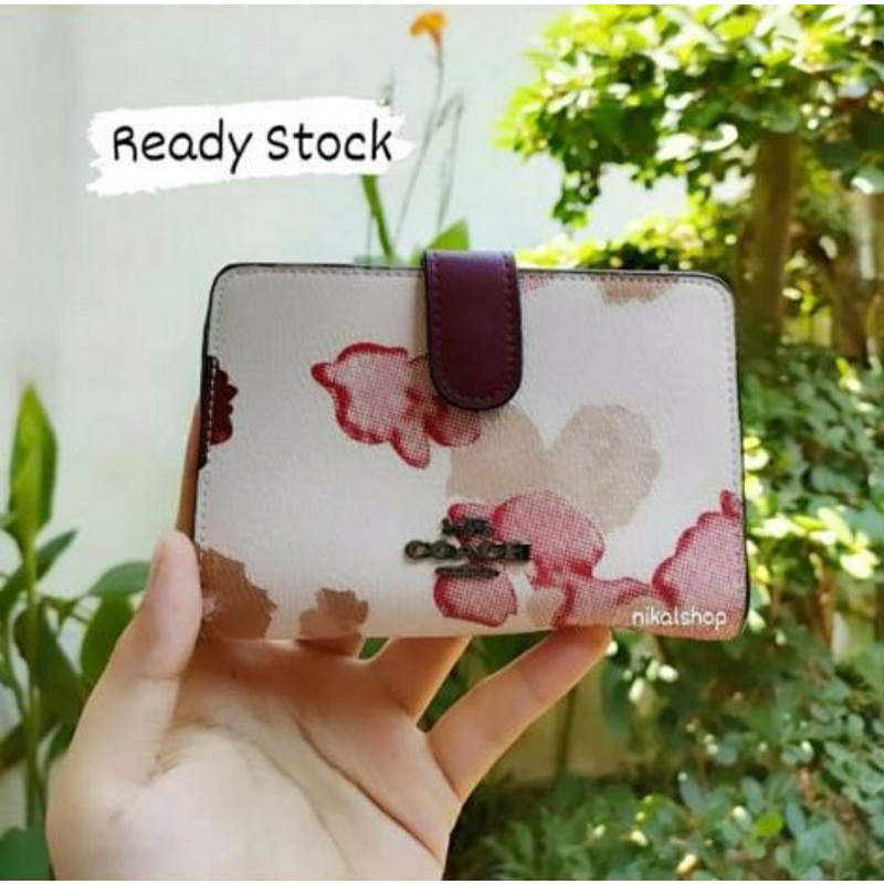 coach wallet flower