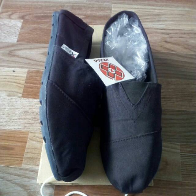 Sepatu slip on X-BIGO