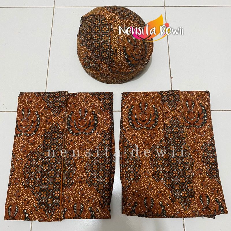 Set Blangkon + Jarik Instan / Buntal Melati