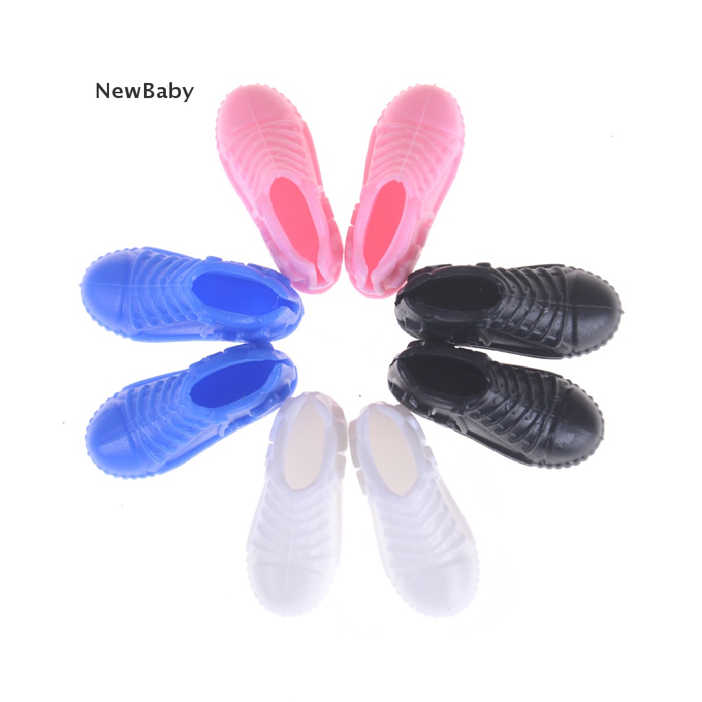 Newbaby 4 Pasang Sepatu Sport Casual Untuk Boneka Barbie