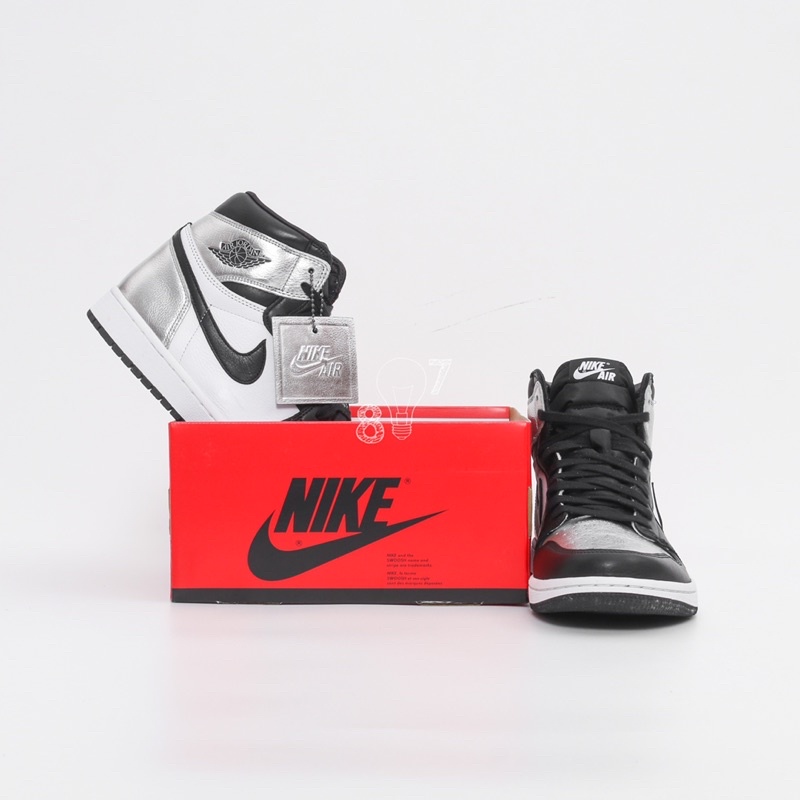 Air Jordan 1 High Silver Toe