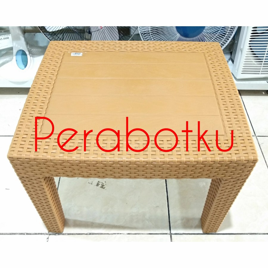 Meja Rotan Tabitha / Meja Plastik / Meja Kecil / Meja Teras