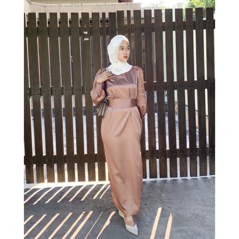 Gamis Satin Mewah Bridesmaid Puffy
