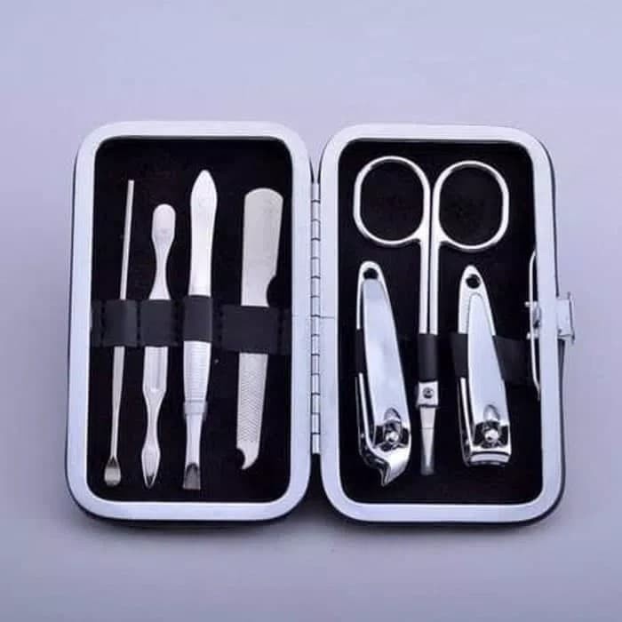 Gunting Kuku set 7 pcs Nail Art Set Manicure Pedicure wanita