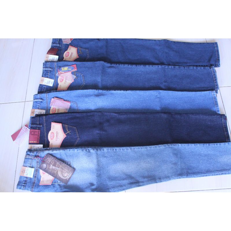 CELANA PANJANG JEANS AKO