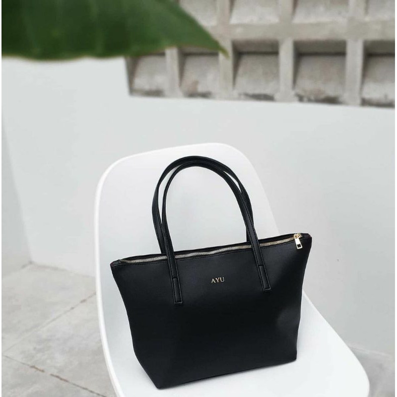 TOTEBAG WANITA - INITIAL HANNAH - BLACK, BISA REQUEST NAMA