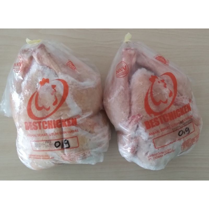 

Ayam utuh frozen 900gr