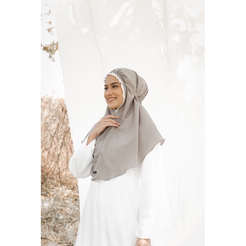 hijab.ootd (DIAMOND CREPE) BERGO ELYA ALYA TALI NON PET RENDA SERUT