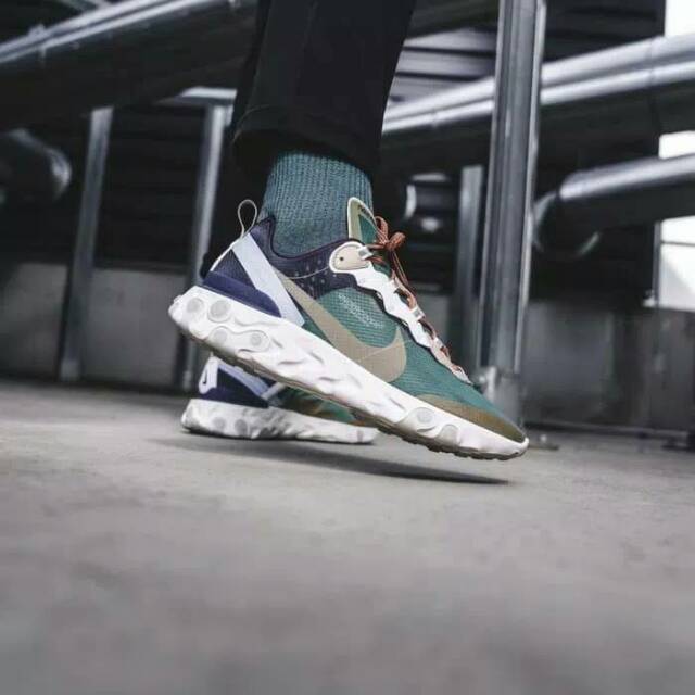 nike react element 87 x undercover green mist