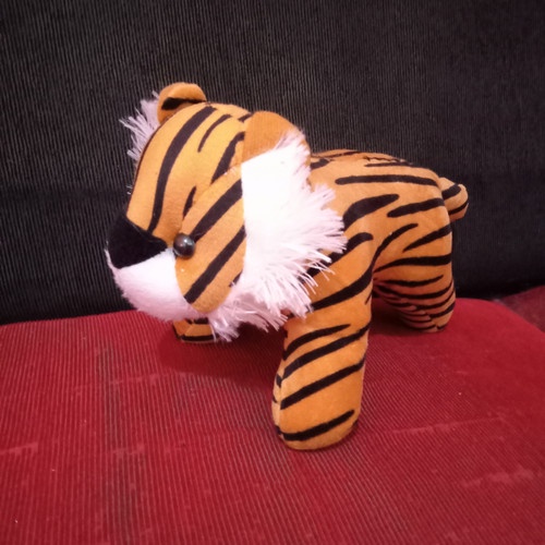 Boneka  Harimau S