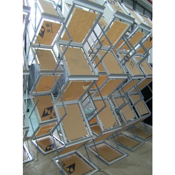 

Office & Stationery | Document Organizer | Rak Brosur Acrylic - Rak Brosur Lipat | Best Seller