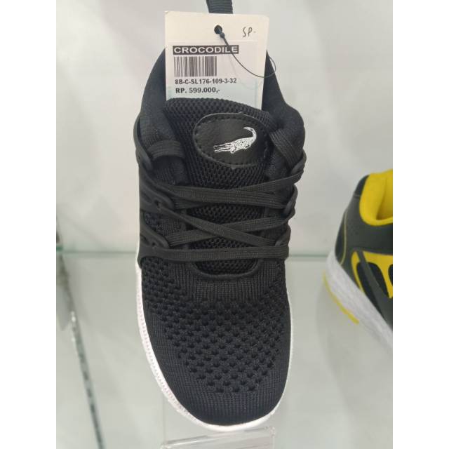 Sepatu sekolah crocodile