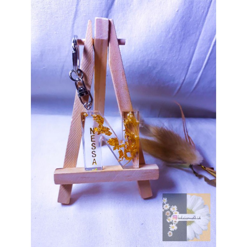 Keychain Resin Custom | Gantungan Kunci Resin | Resin Inisial Nama | Keychain Motif Bunga |