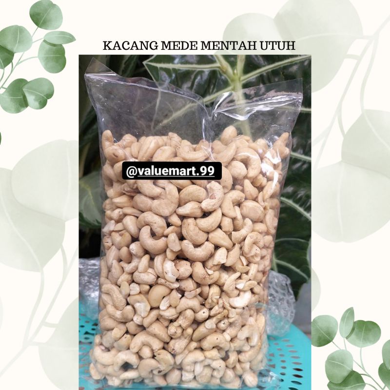 

Kacang mede mentah utuh 1kg