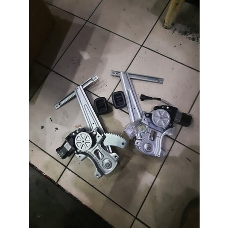 power window datsun go belakang