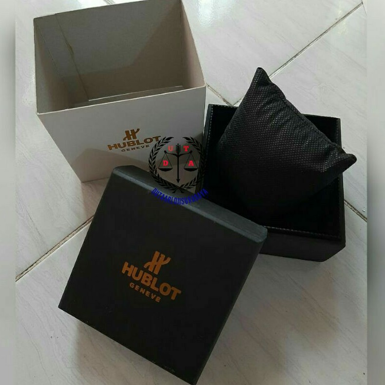 KOTAK JAM TANGAN HUBLOT BOX KAYU