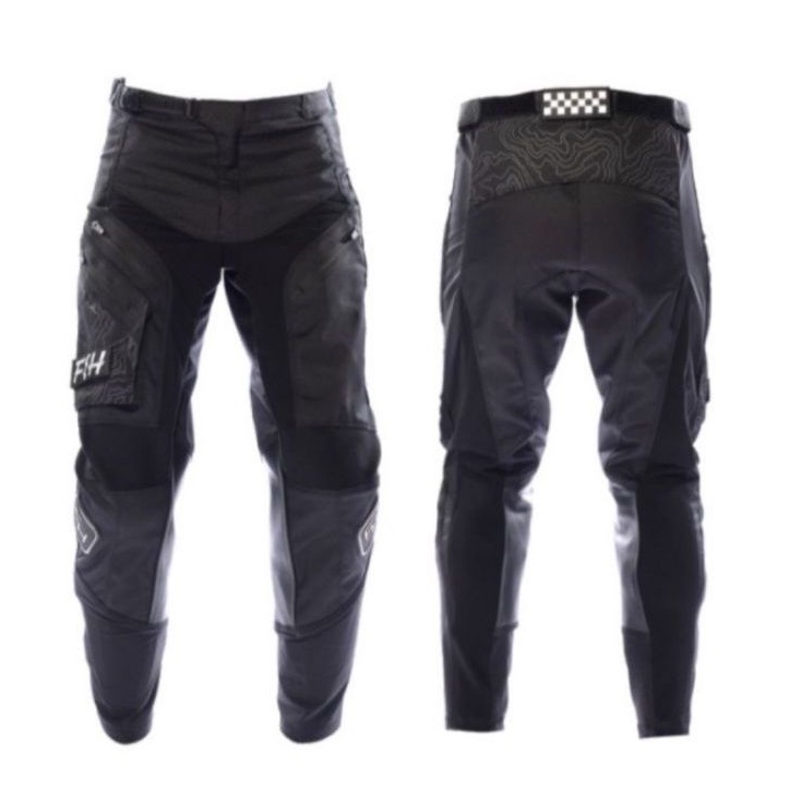 CELANA CROSS FASTHOUSE OFF-ROAD BLACK WHITE ORIGINAL