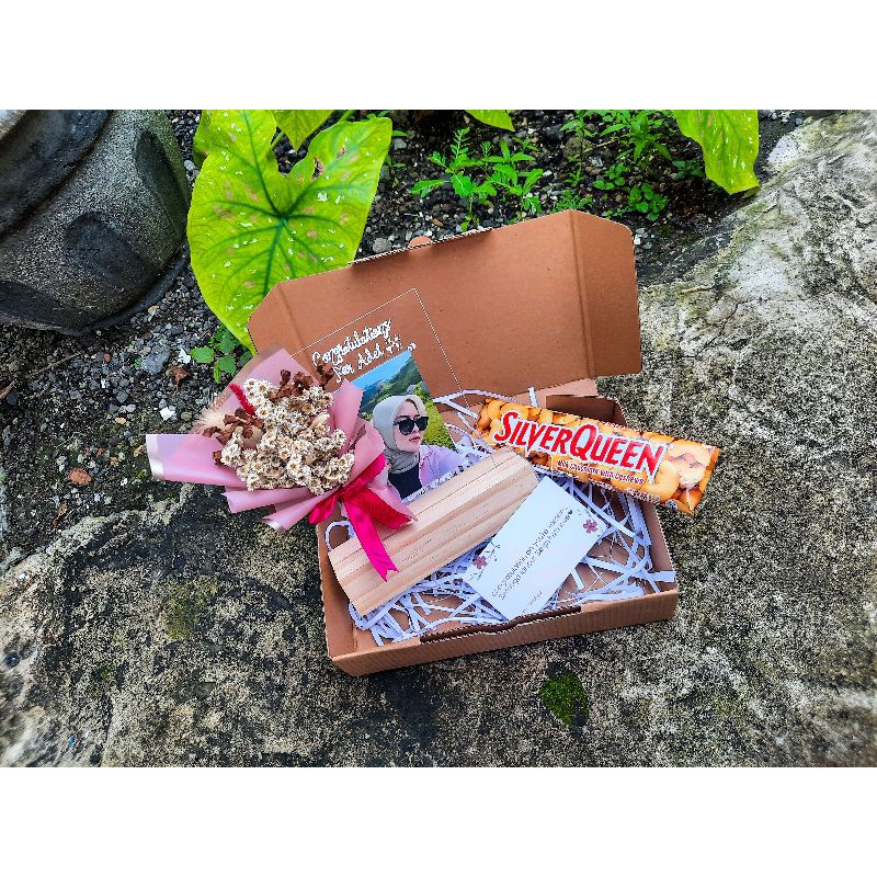 

Hampers_Silverqueen&AkrilikCustom