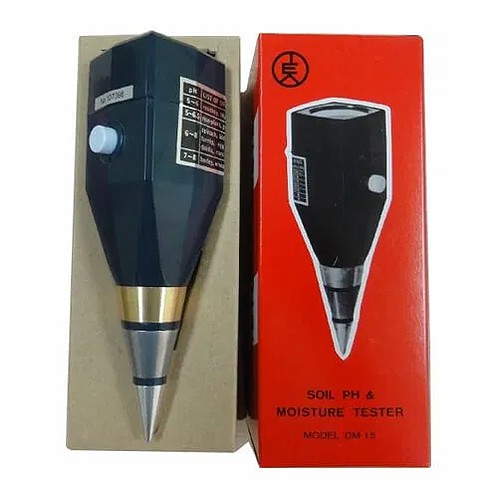 Takemura DM 15 Soil pH and Moisture Meter