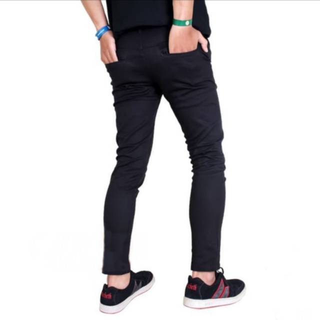 Celana Panjang Chino Pria Distro Skiny Hitam Polos