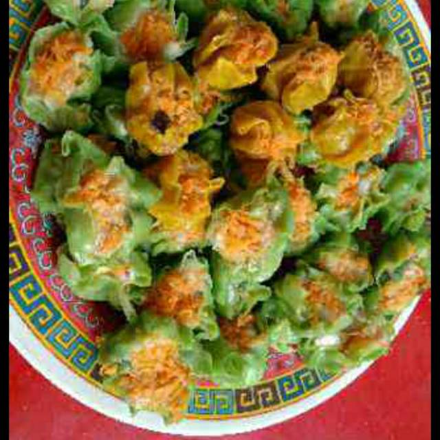 Kulit dimsum/gyoza/pangsit/siomay/mandu /kuitiou halal isi 250/diameter 7.5cm tipis halal siomay lembut gyoza,suikiaw 7.5cm 1 KG halal antilengket isi 200lembar +50