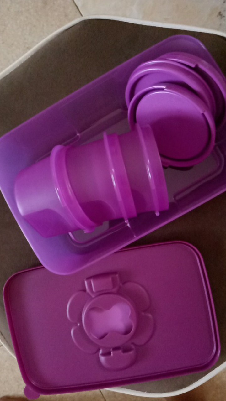 Tissue Box Ungu (1 Pcs) Tupwr