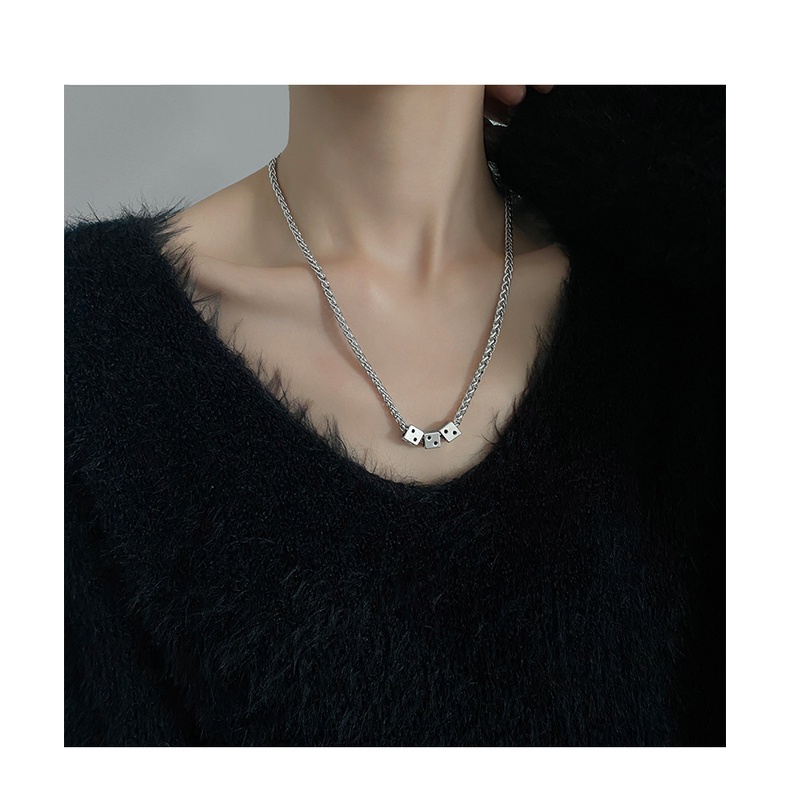 Chain Dice Necklace Accessories Trendy Hip Hop Jump Di Clavicle Chain