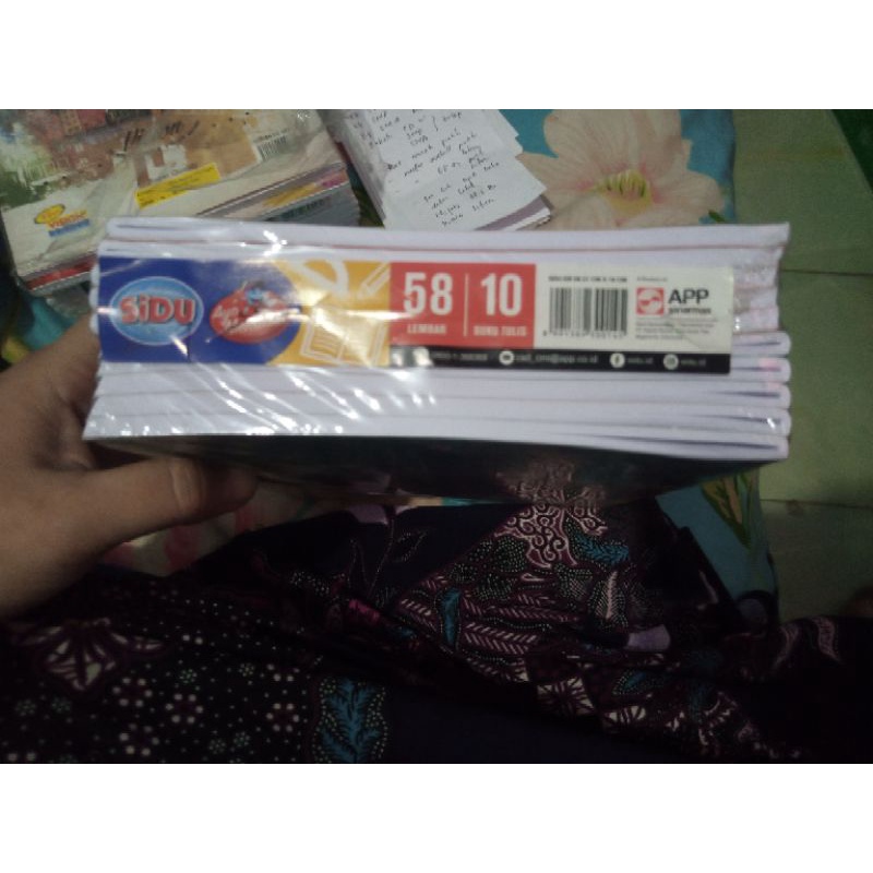 

BUKU TULIS SIDU 58 LEMBAR 1 PAK ISI 10 PCS