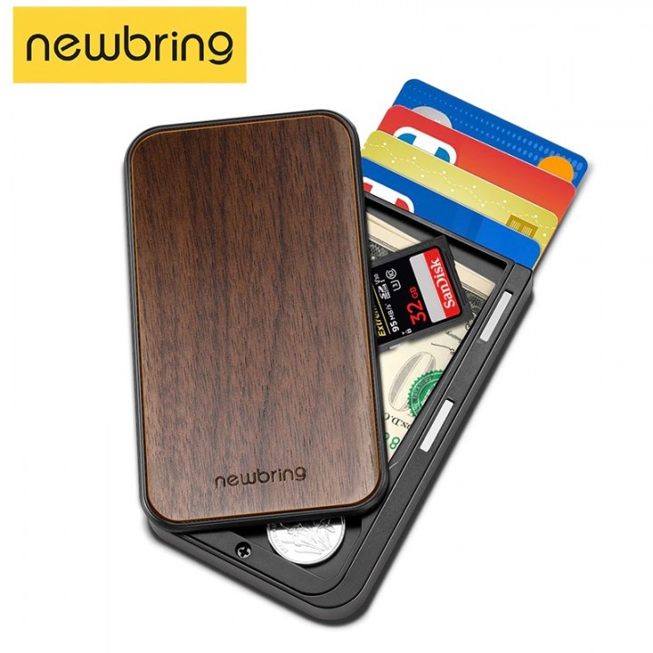 

HF2040 - NEWBRING Wood Twist ID and Card Holder