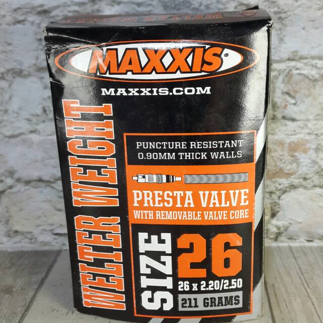 Ban Dalam Sepeda Merk Maxxis Ukuran 26x2,2/2,50 Pentil Kecil