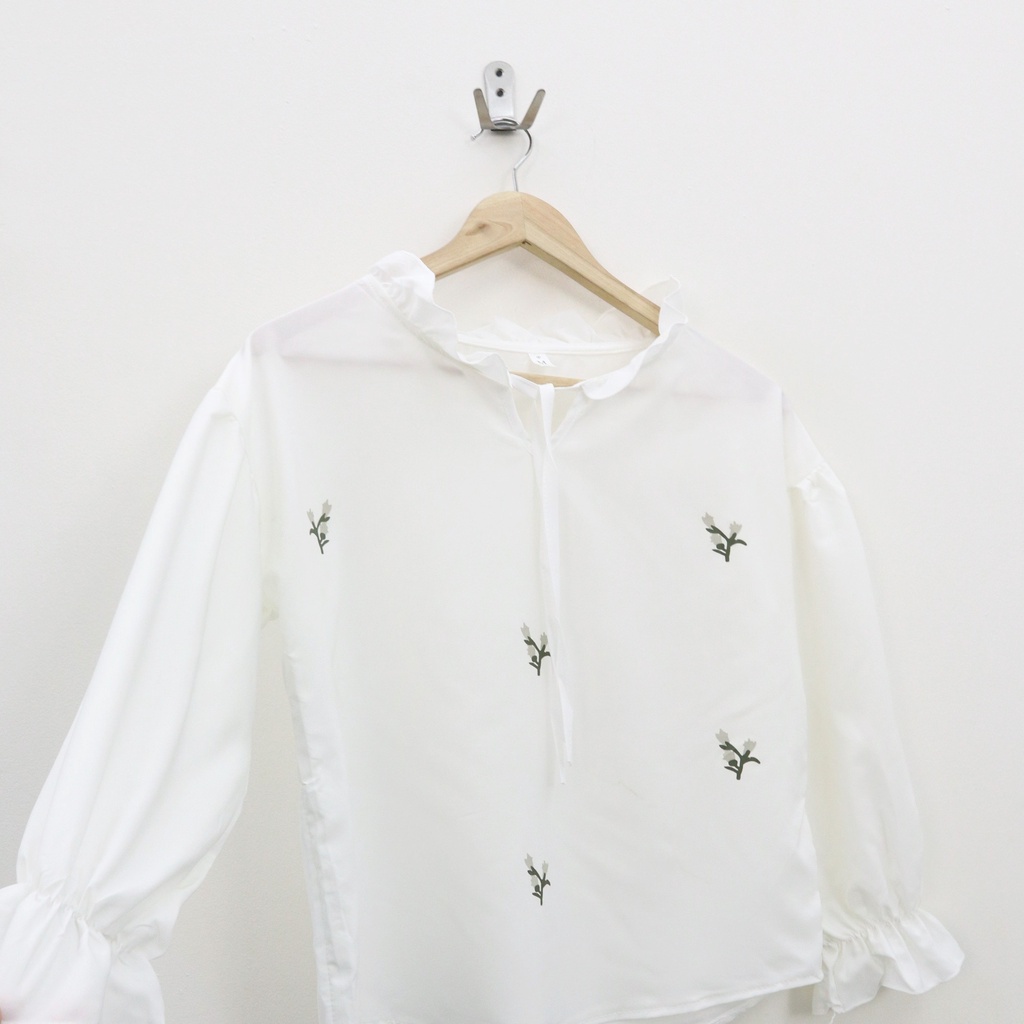 Yuqi flow top blouse - Thejanclothes