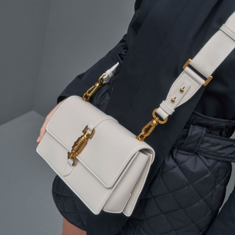 CK Single Chain Handle Shoulder Bag