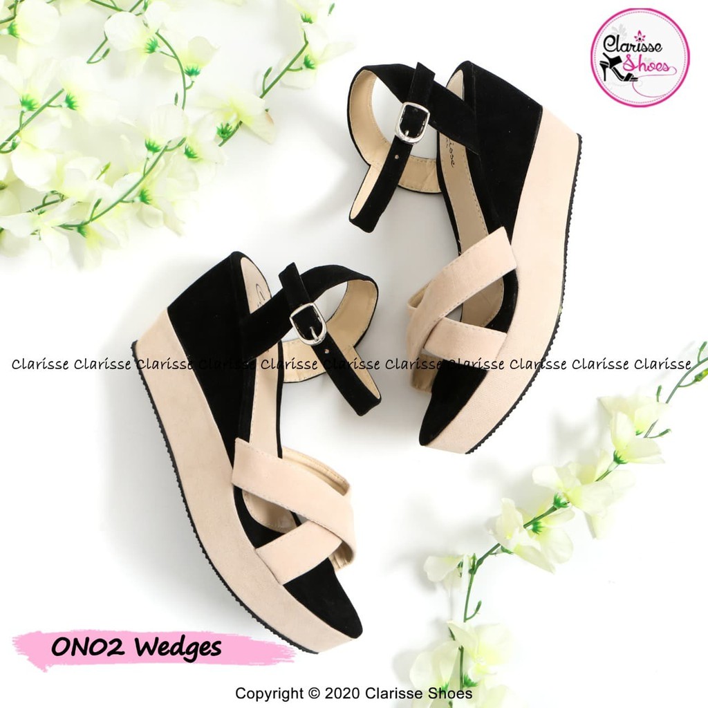 TC116 WEDGES CREAM ON02