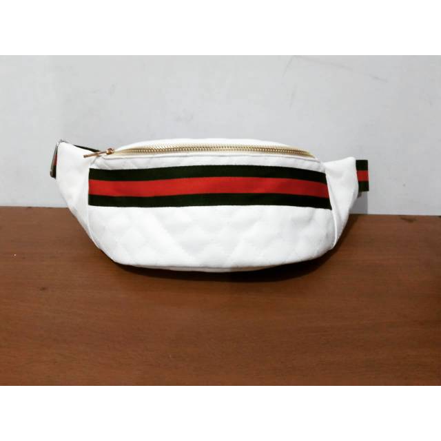 Tas slempang pria gucci 10.03