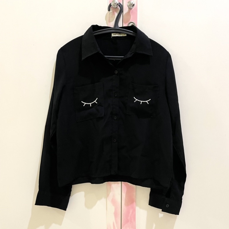 JUAL KEMEJA ADA FASHION WOMAN BLACK HITAM SIZE M BASIC Tops dengan kantong motif pockets