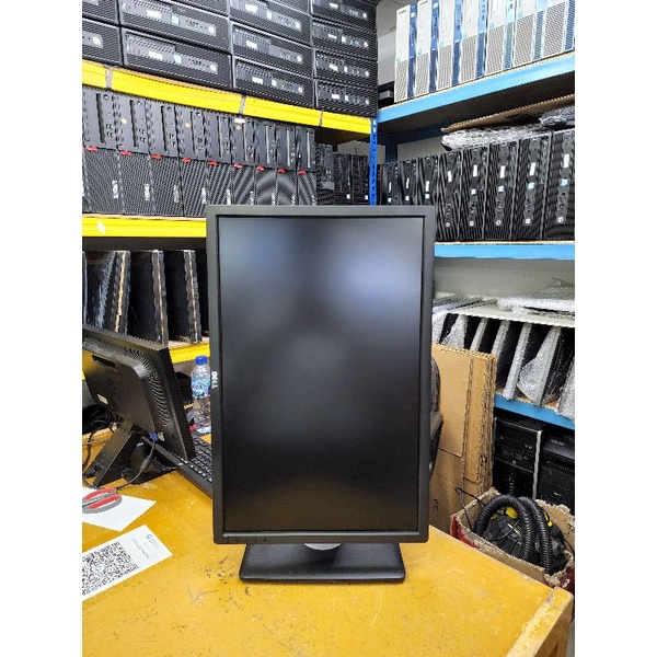 monitor led dell 24 inch wide resolusi full hd 1920x1200 kaki naik turun bisa vertikal