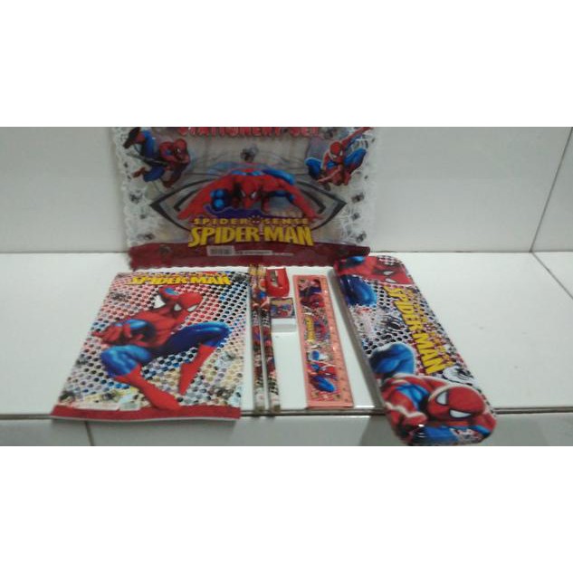 

GM Kotak Pensil / Tempat Pensil Cars, Thomas, Big Hero ｀