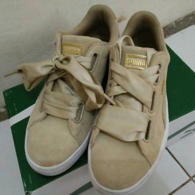 Sepatu Puma wanita