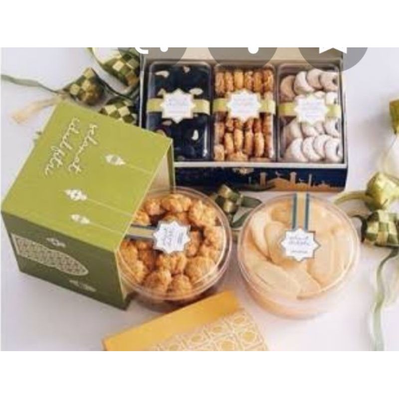 

Parcel dan kartu ucapan