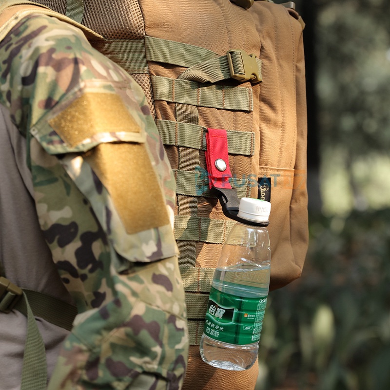 GANTUNGAN BOTOL MINUM CARABINER PENGAIT BOTOL AIR MINUM HOLDER HANGING CLIP BOTTLE SERBAGUNA