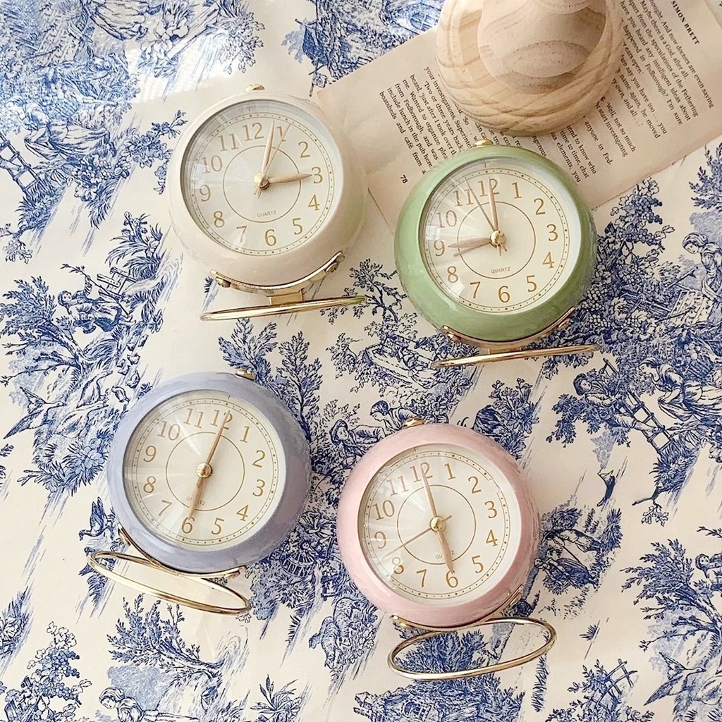 Jam Alarm Kecil Warna Macaron Bahan Alloy Gaya Nordic Retro Dengan Lampu Malam Untuk Dekorasi Rumah