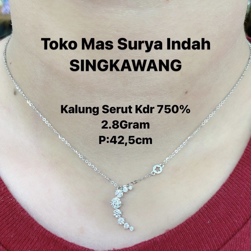 kalung bulan sabit