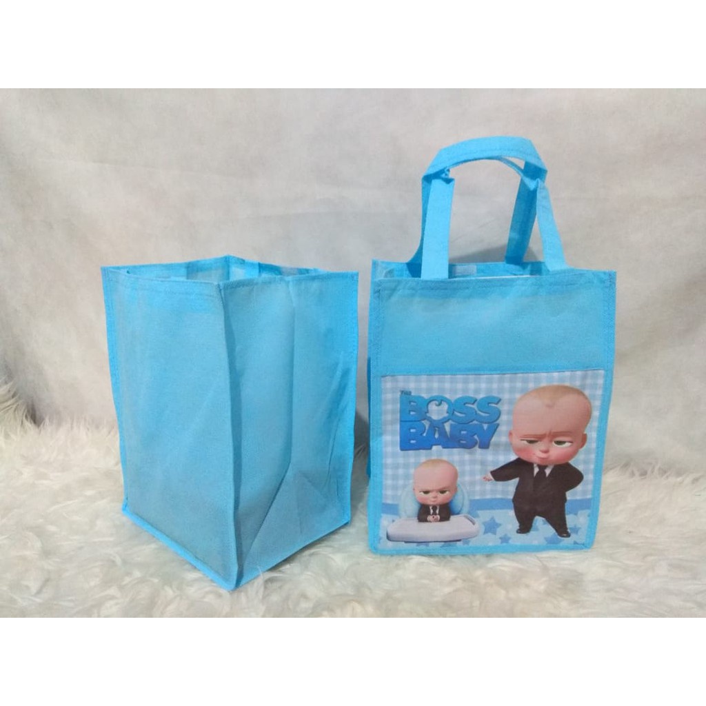 

Custom - Tas Spunbond Fullprint ukuran 20x15x 25cm Spunbond 100gsm Souvenir Ulang Tahun