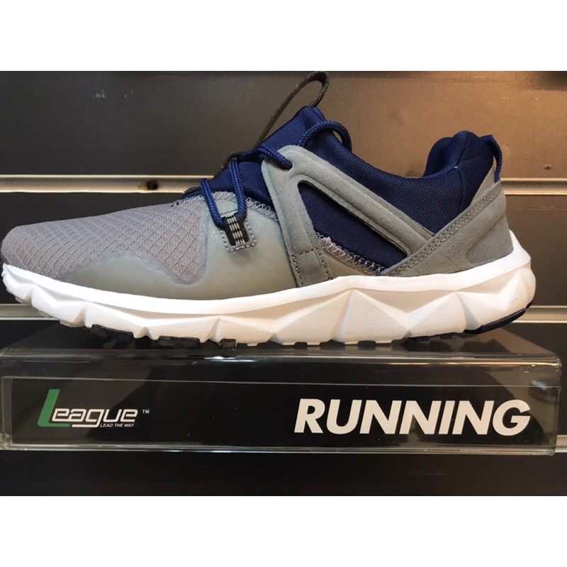 Poste M | 241 | League | Sepatu Running Pria
