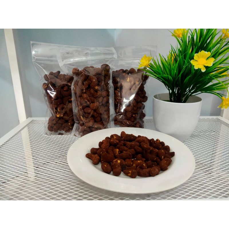 

Kacang Mete Coklat asli Wonogiri
