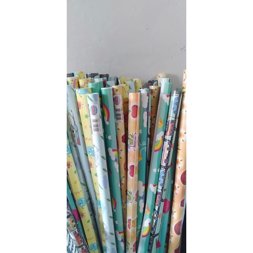 

Kertas Kado Aneka Motif / Kertas Kado Perlengkapan Pesta
