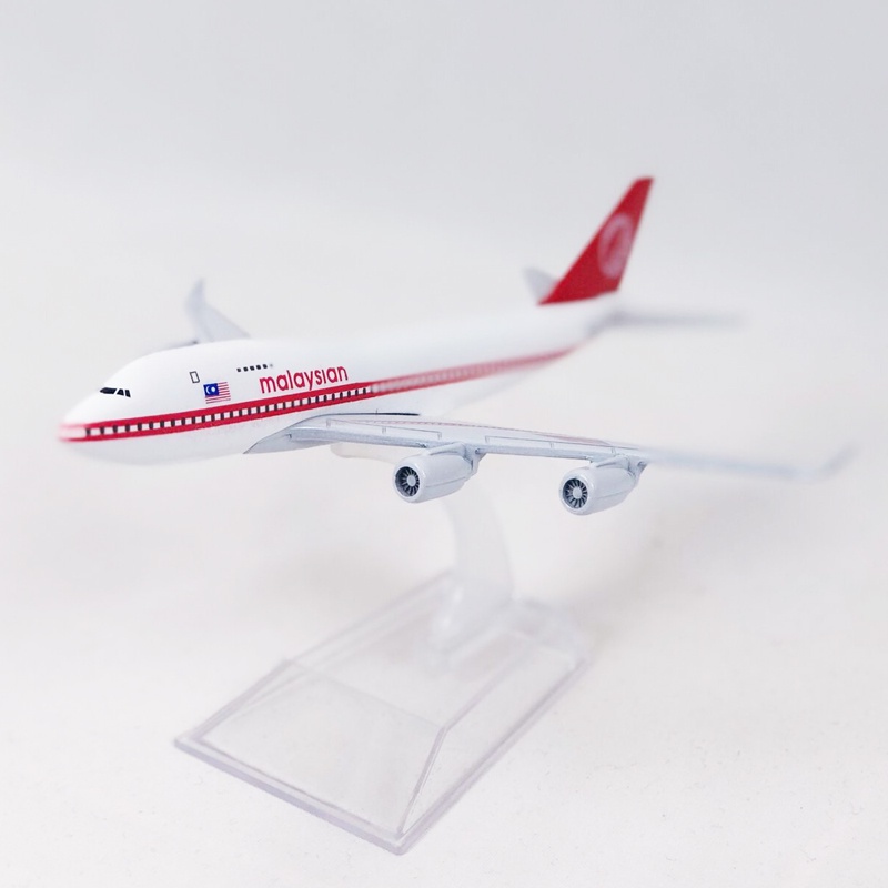 B747-200 Miniatur Diecast Pesawat Terbang Malaysia Airlines Boeing 747 Bahan Alloy Ukuran 16cm Untuk Hadiah