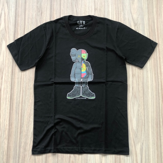 KAOS UNIQLO LIVEFREES / BAJU UNIQLO / TSHIRT UNIQLO X KAWS ORIGINAL